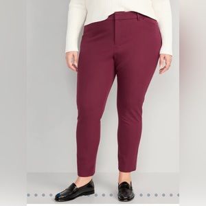 Old Navy High waisted pixie pant - size 24 & 26